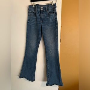 American Eagle High Rise Artist Flare Jeans 👖